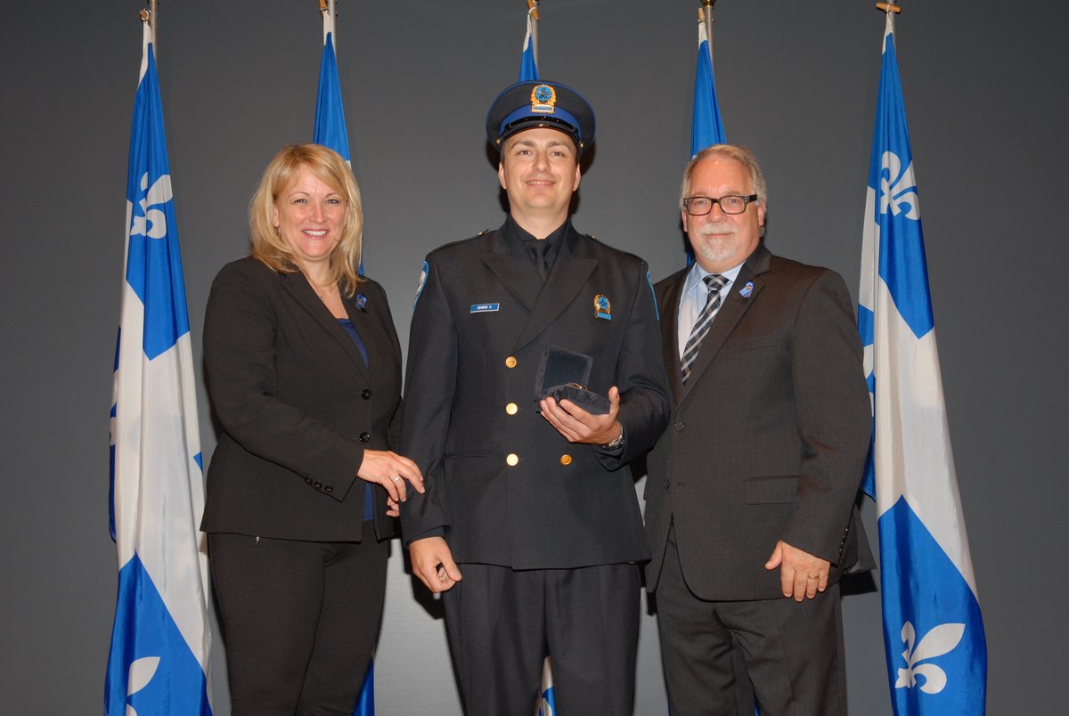 Deux policiers de Montréal reçoivent les honneurs — ENPQ